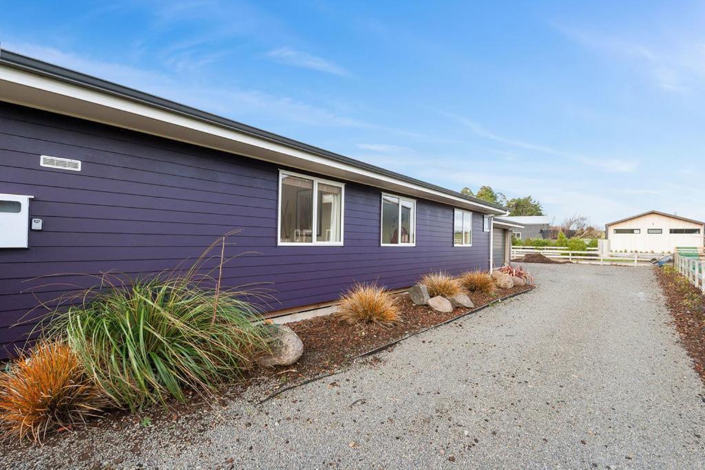 The Purple House - Ohakune Home With Spa Pool Buitenkant foto