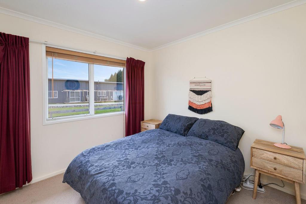 The Purple House - Ohakune Home With Spa Pool Buitenkant foto