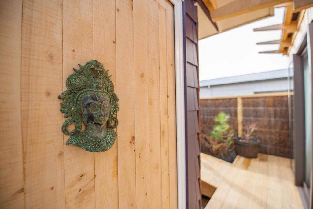 The Purple House - Ohakune Home With Spa Pool Buitenkant foto
