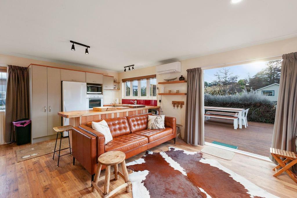 The Purple House - Ohakune Home With Spa Pool Buitenkant foto